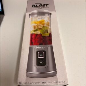 Ninja Blast Gray Portable Blender